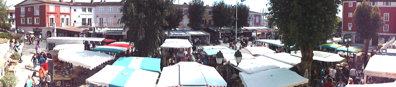 Le marché Forain vous accueille les Jeudis et Dimanches d’été, sur la place des Artisans et celle du marché.