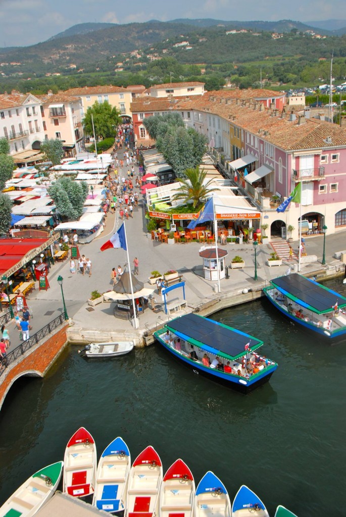 Location Barques Electriques Port Grimaud Cité Lacustre Galerie Photos 