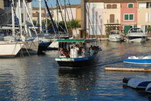 les coches d’eau sont associées au développement touristique, aux promenades fluviales et circuits nautiques.