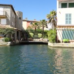 Les coches d'eau Port Grimaud, visite de la cité Lacustre en images