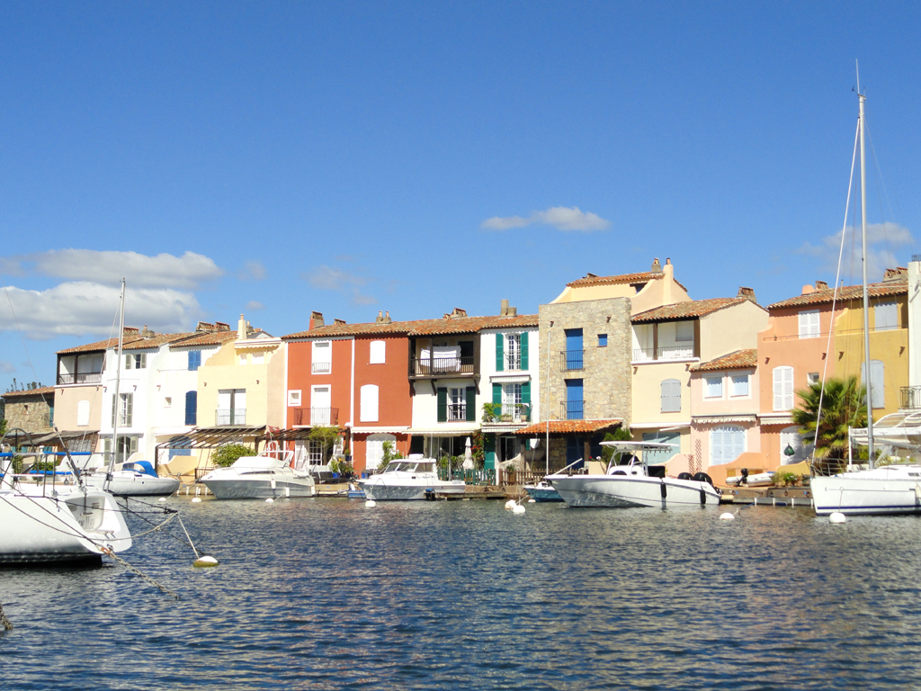 Les coches d'eau Port Grimaud, visite de la cité Lacustre en