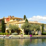 Les coches d'eau Port Grimaud, visite de la cité Lacustre en images