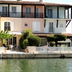 Les coches d'eau Port Grimaud, visite de la cité Lacustre en images